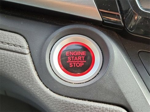 Used 2018 Honda Odyssey EX-L image 22