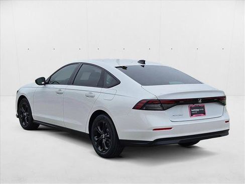 New 2025 Honda Accord SE image 9