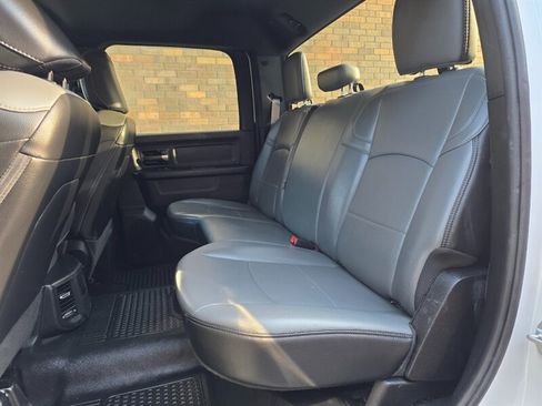 Used 2022 RAM 3500 Tradesman w/ Chrome Appearance Group AWD/4WD image 29