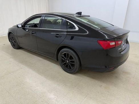 Used 2018 Chevrolet Malibu LT image 3