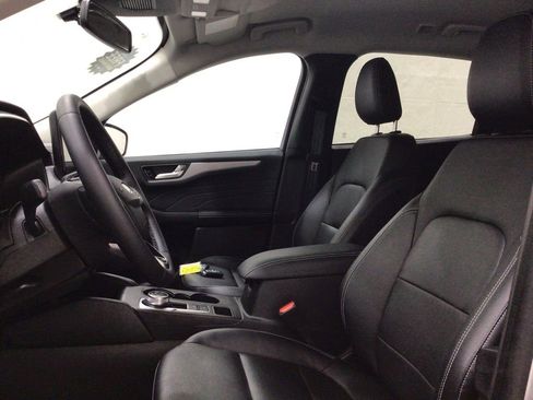 Used 2023 Ford Escape Platinum image 8