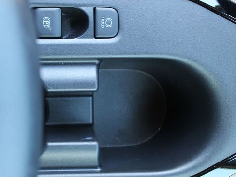 Used 2024 Toyota Corolla SE w/ SE Premium Package image 18