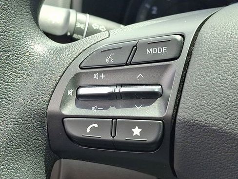 Certified 2023 Hyundai Kona SEL AWD/4WD image 20