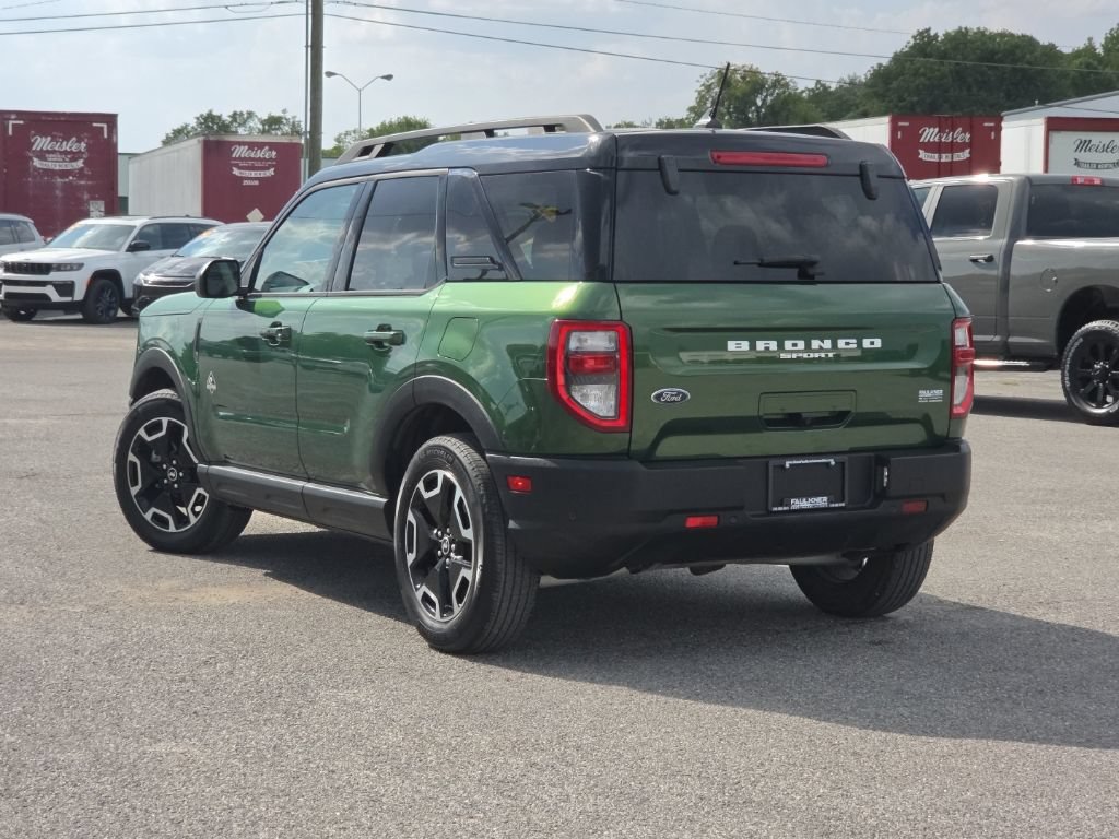 Used 2023 Ford Bronco Sport Outer Banks w/ Tech Package AWD/4WD image 5