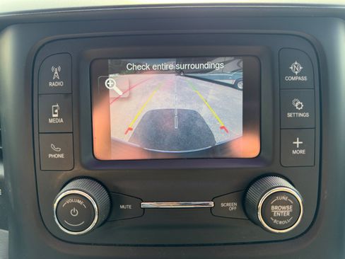 Used 2019 RAM 2500 Tradesman w/ Chrome Appearance Group AWD/4WD image 13