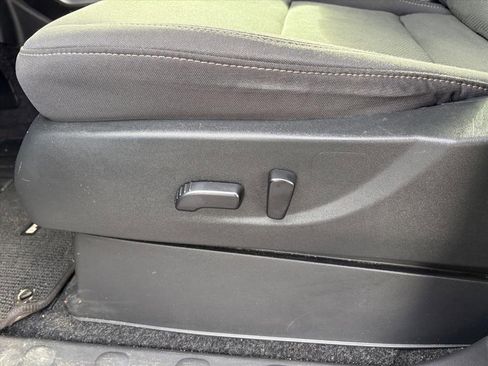 Certified 2024 Nissan Frontier SV w/ Technology Package image 18