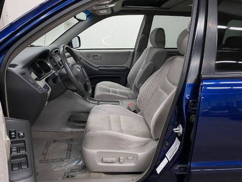 Used 2002 Toyota Highlander Limited image 10