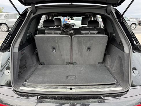 Used 2019 Audi Q7 3.0T Premium image 11