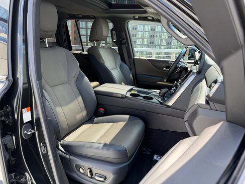 Used 2025 Lexus LX 700h Overtrail w/ Accessory Package (Z1) AWD/4WD image 24