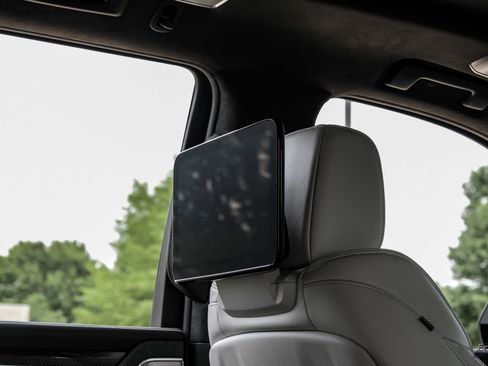 Used 2025 Cadillac Escalade V w/ LPO, ONYX Package AWD/4WD image 76