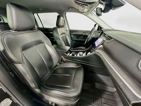 Used 2023 Jeep Grand Cherokee L Limited RWD image 30