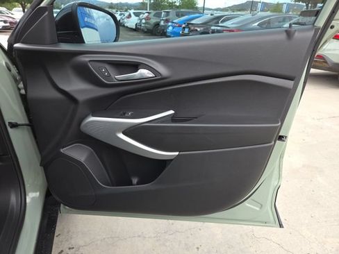 Used 2024 Chevrolet Trax RS w/ Driver Confidence Package FWD image 22