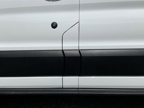 New 2026 Ford Transit 250 148 Medium Roof w/ Load Area Protection Package image 11