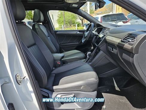 Used 2024 Volkswagen Tiguan SE R-Line image 14