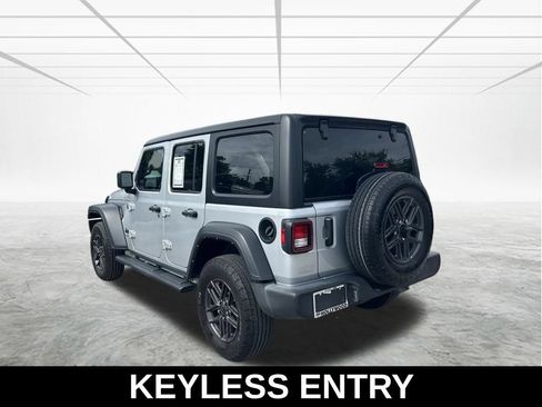 Used 2024 Jeep Wrangler Unlimited Sport AWD/4WD image 7