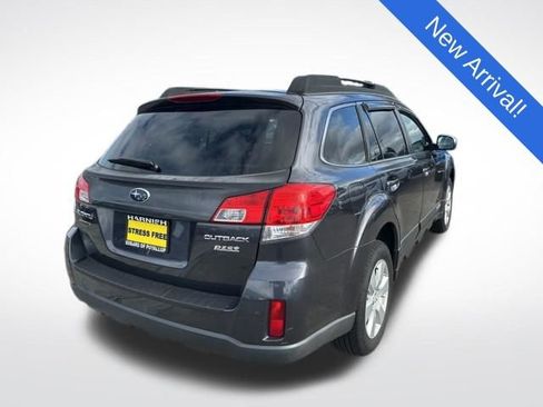 Used 2012 Subaru Outback 2.5i Premium w/ All-Weather Pkg image 7