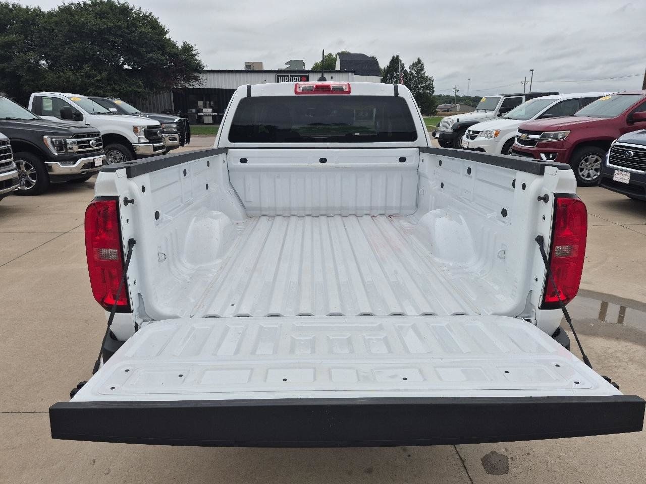 Used 2022 Chevrolet Colorado LT w/ Fleet Safety Package AWD/4WD image 9