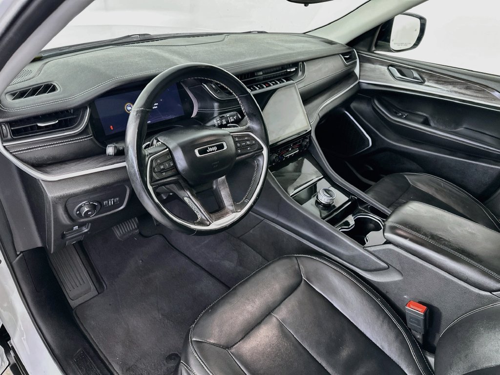 Used 2021 Jeep Grand Cherokee L Limited RWD image 30