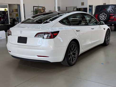Used 2021 Tesla Model 3 Long Range AWD/4WD image 2