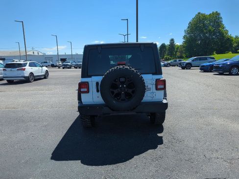 Used 2022 Jeep Wrangler Unlimited Sport AWD/4WD image 6