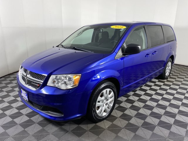 Used 2018 Dodge Grand Caravan SE w/ UConnect Hands-Free Group FWD image 9