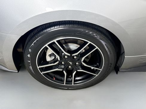 Used 2020 Ford Mustang Premium image 10