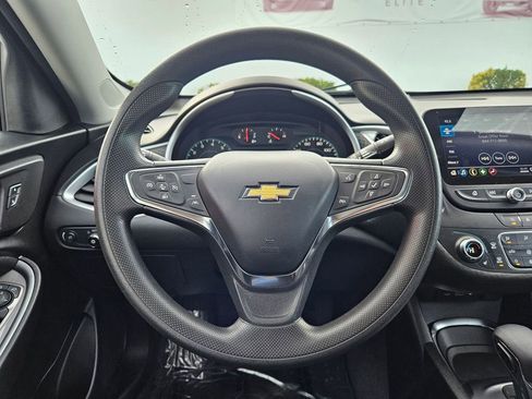 Used 2023 Chevrolet Malibu LT image 15