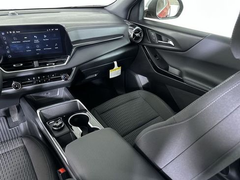 New 2026 Chevrolet Equinox LT w/ Midnight Edition FWD image 36