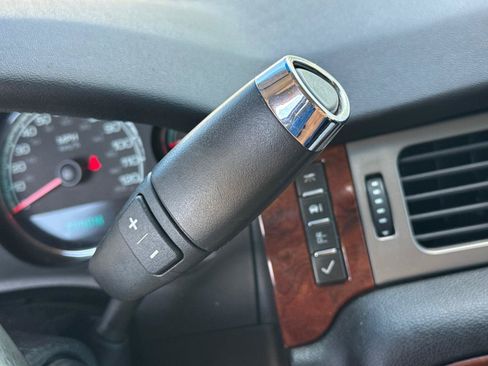 Used 2012 Chevrolet Tahoe 4WD Hybrid image 15