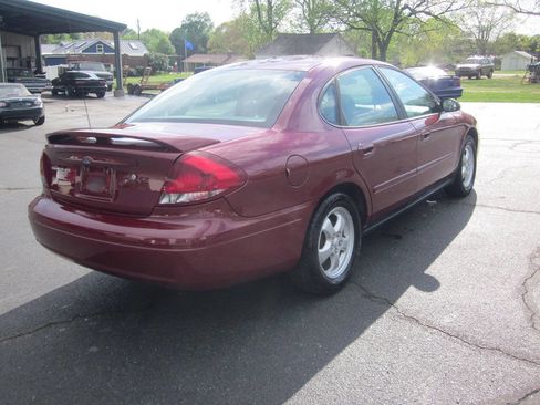 Used 2005 Ford Taurus SE image 6