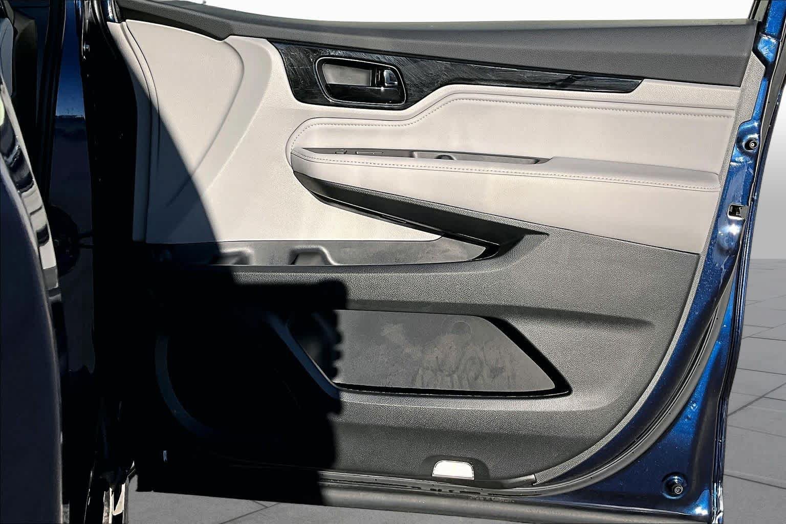 Used 2024 Honda Odyssey Touring image 23