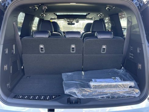 New 2026 INFINITI QX80 4WD image 4