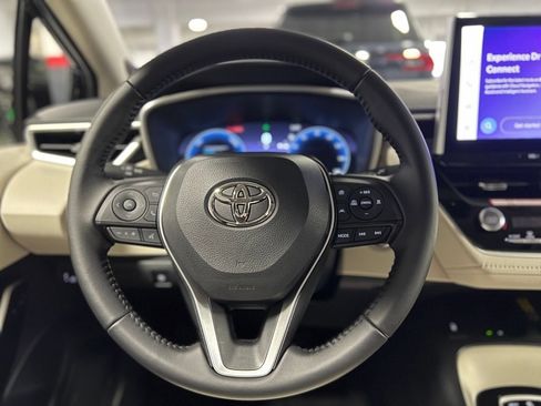 New 2026 Toyota Corolla XLE FWD image 32