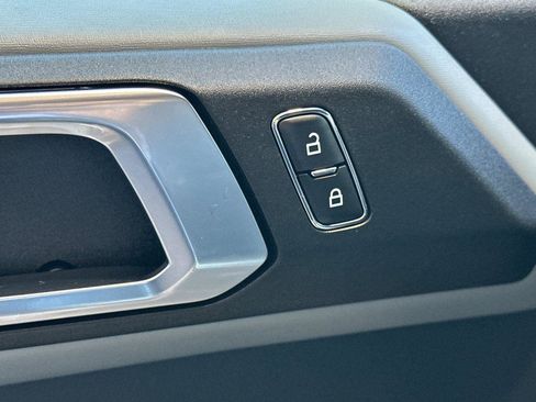 Used 2023 Ford Bronco Badlands w/ Sasquatch Package image 11