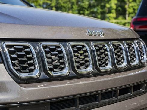 Used 2024 Jeep Compass Limited AWD/4WD image 15