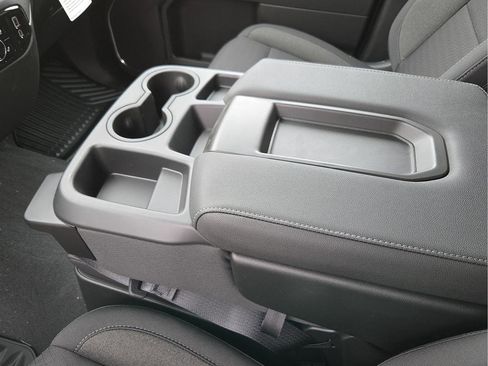 New 2026 GMC Sierra 1500 SLE image 25