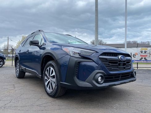 Used 2024 Subaru Outback Premium AWD/4WD image 29