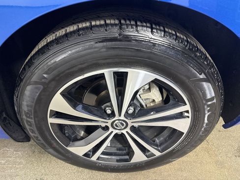 Certified 2023 Nissan Sentra SV image 5