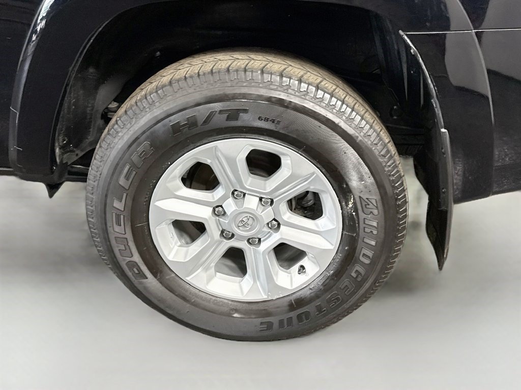 Used 2019 Toyota 4Runner SR5 Premium RWD image 35