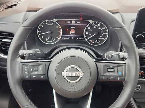 Used 2023 Nissan Rogue SL w/ SL Premium Package image 17