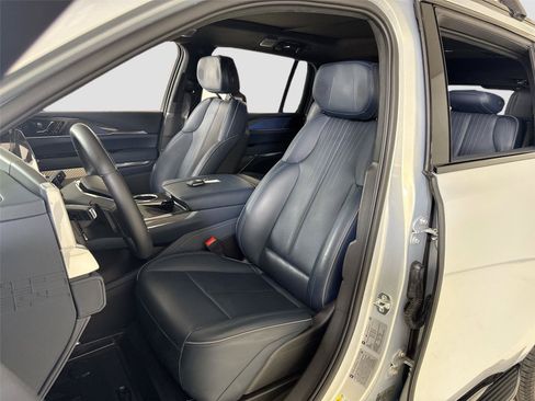 Used 2025 Cadillac Escalade IQ Sport 2 w/ LPO, Floor Liner Package AWD/4WD image 14