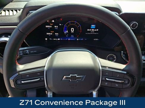 Used 2026 Chevrolet Colorado Z71 w/ Z71 Convenience Package 2 AWD/4WD image 4