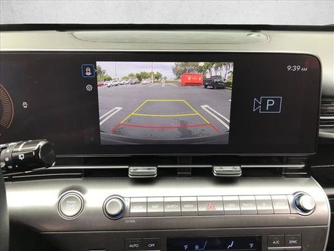 Used 2024 Hyundai Kona SEL FWD image 10