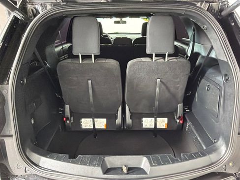 Used 2019 Ford Explorer XLT w/ Equipment Group 201A FWD image 20