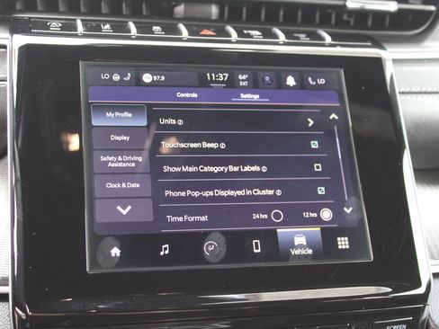 New 2025 Jeep Grand Cherokee Altitude RWD image 17