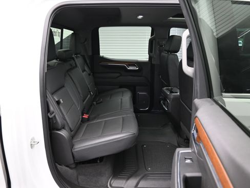 Used 2023 GMC Sierra 1500 Denali w/ Denali Reserve Package AWD/4WD image 12