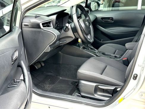 Used 2023 Toyota Corolla LE FWD image 10