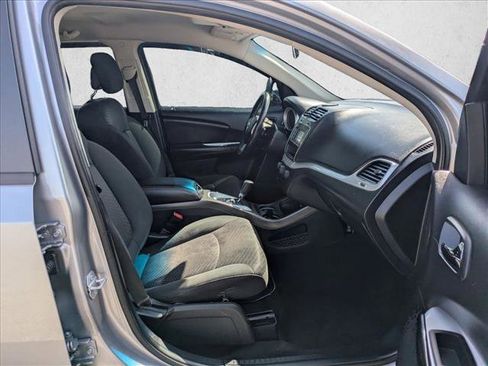 Used 2018 Dodge Journey SE w/ Connectivity Group AWD/4WD image 25