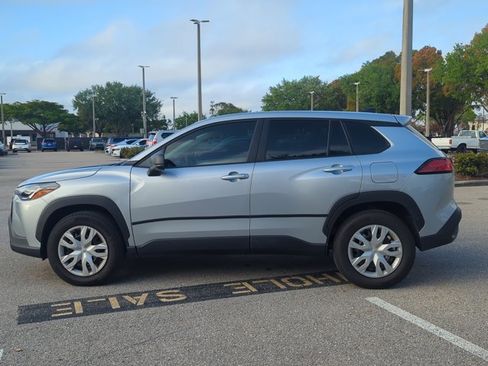 Used 2025 Toyota Corolla Cross L image 5