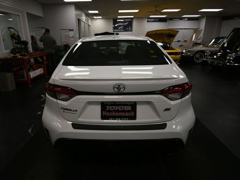 Used 2024 Toyota Corolla SE FWD image 14